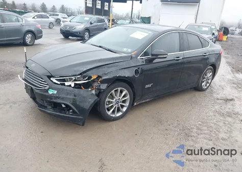 2018 Ford Fusion Energi Se Luxury z USA, uszkodzony, nr VIN 3FA6P0PU8JR176848